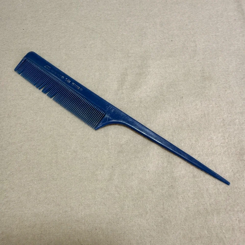 VTG Hair Comb Lot of 4 Genuine Ace Hard Rubber Comare 501 Celcon, Goody Wilhold